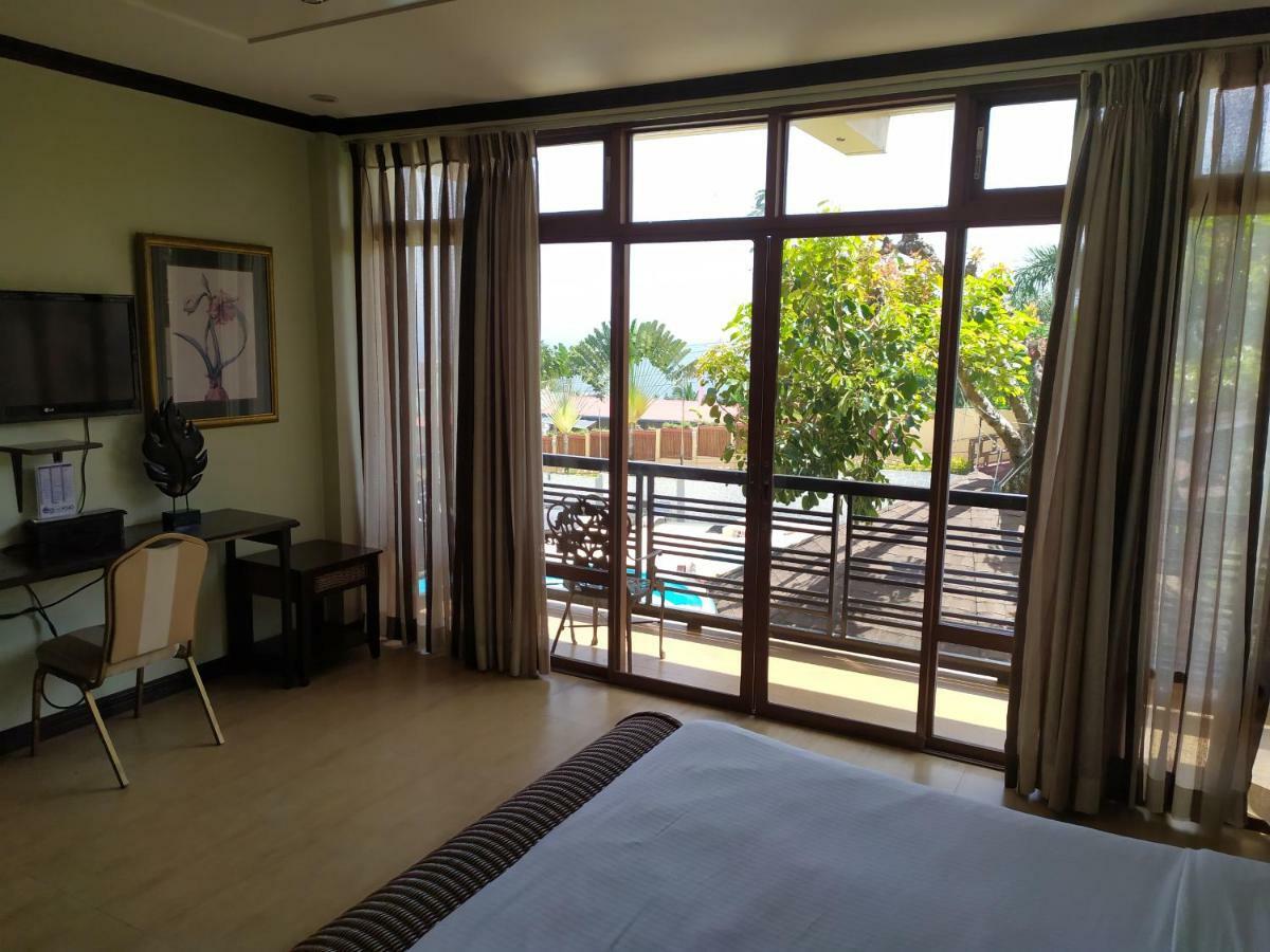 Seascape Resort Батангас Экстерьер фото